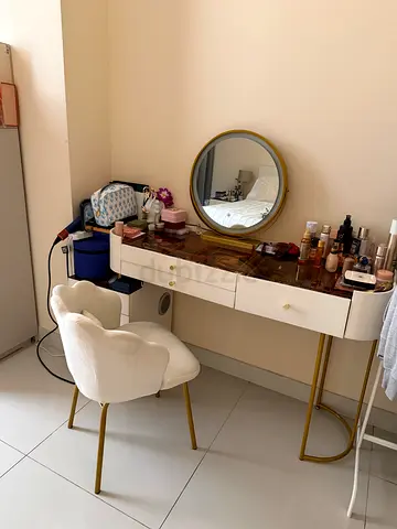 Make up dresser with bluetooth speakers