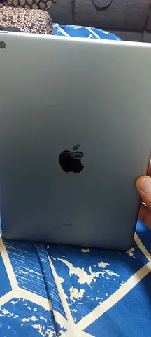 Ipad 128GB  WIFI (good condition )