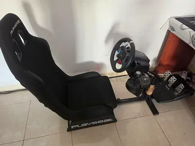 G29 racing wheel with pedals and shifters + playseat evolution