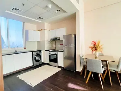 Furnished | High Floor | Near Downtown