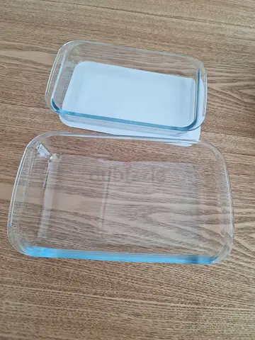 Set of 2 Clear Glass Baking/Storage Dishes - Good Condition