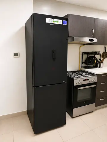 Hitachi Bottom Freezer Refrigerator