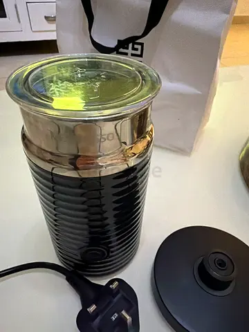 Nespresso milk frother hot and cold - marina walk dubai