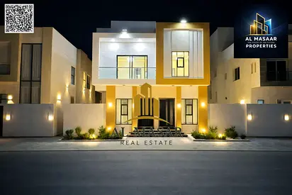 Two-story villa with a roof terrace, 6 master bedrooms, freehold ownership. Price includes registra