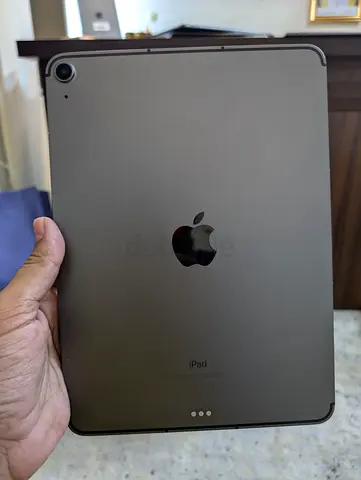 Apple iPad (Space Gray) - Good Condition, Wi‑Fi + Cellular