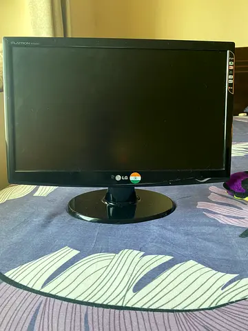 LG monitor