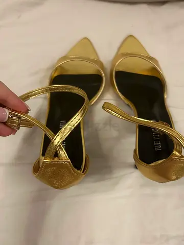 Woman shoes