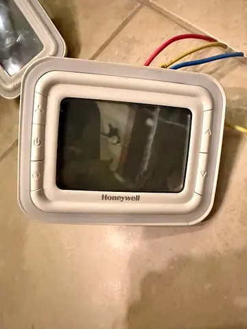 3x Honeywell Thermostat