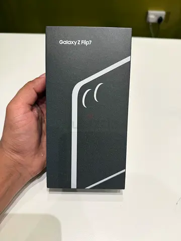 Samsung Galaxy Z Flip7 256GB JetBlack