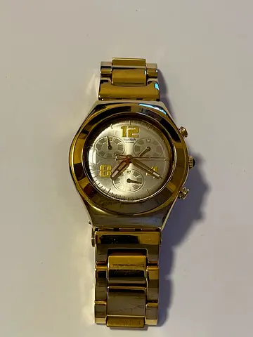 Gold-tone wristwatch with metal bracelet (pre-owned)