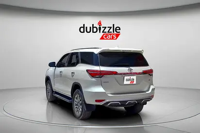 صورة 8 لـ 2022 Toyota FORTUNER