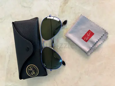 Ray-Ban Aviator Sunglasses with Case and Cloth - Gently Used