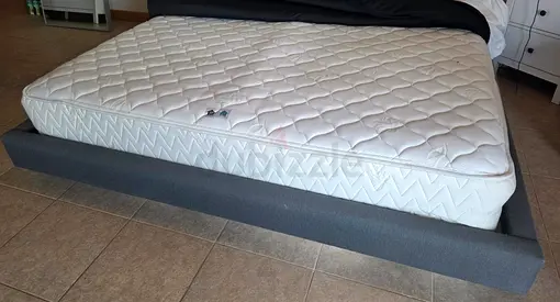 California King Serta Mattress 190x200.