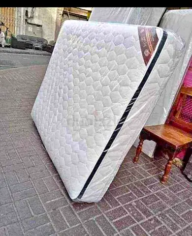 160x200cm queen size mattress with top foam.  Same day delivery available