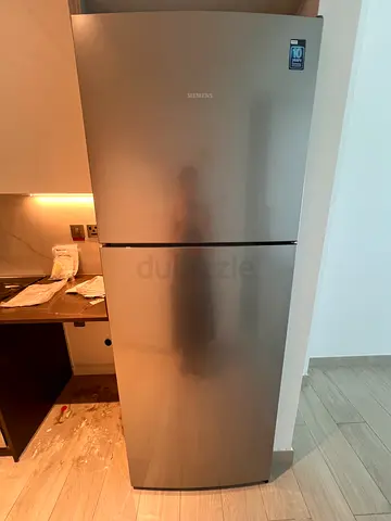 Siemens stainless steel refrigerator - good working condition