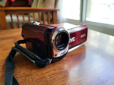 Retro Y2K JVC Everio 30GB Camcorder - Mint Condition with Box