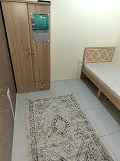 Need single Solo Person..Mid Size Room..Smart TV..Separate Split Ac Unit..Zulaikha Hospital