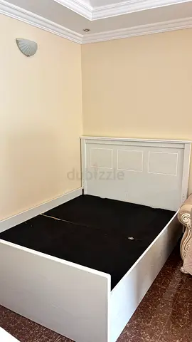 White wooden single bed frame with headboard queen size