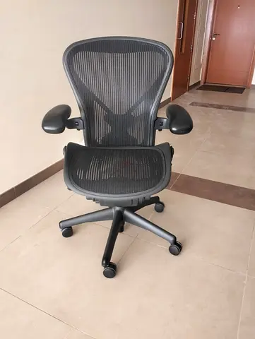 Selling herman miller Aeron chair.good condition only little use