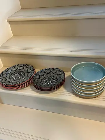 Dinner plates