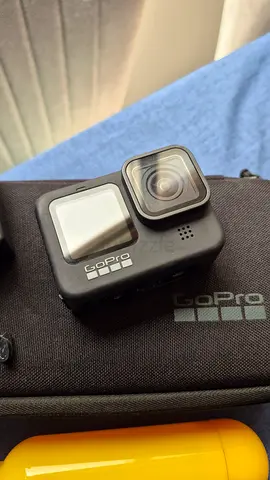 GoPro HERO 9 Black action camera with carrying case + Extras