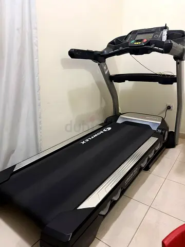 Bowflex Premium Heavy-Duty Treadmill (4.0 CHP) – Barely Used / Like New