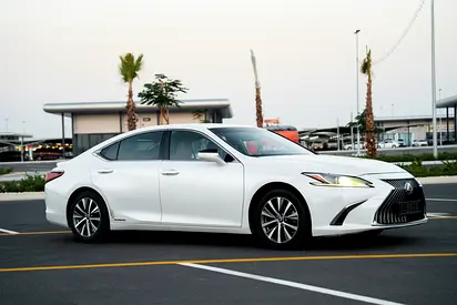 2021 Lexus ES-SERIES — фото 2