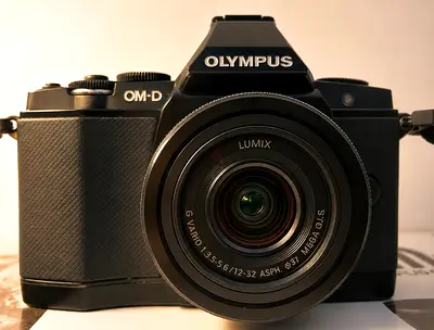 Olympus E-m5 mark i ( Mint Condition )