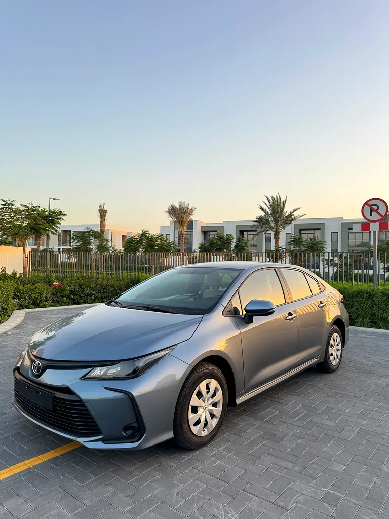 Toyota Corolla 2024 — photo 1 of 20