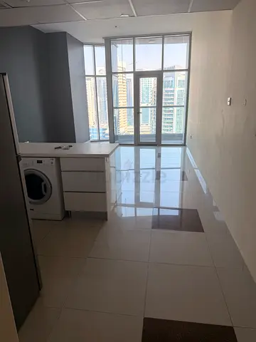3 bedroom spacious in Marina DIRECT FROM OWNER