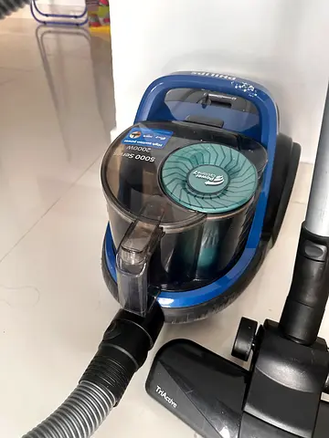 Used philips Cyclone Bagless Vacuum Cleaner - Good Working Condition