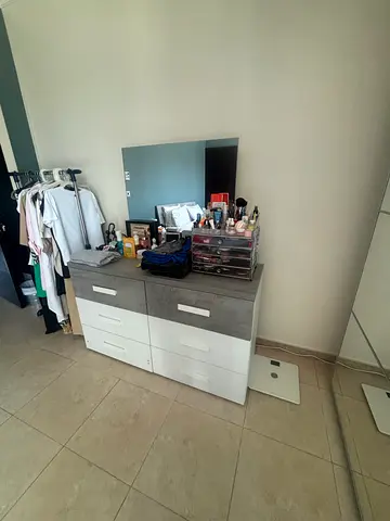 Bedroom set