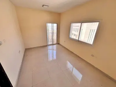 Two bedrooms and a living room - First occupancy - Behind the Chinese Market - Two bathrooms - Balcony - Built-in wardrobes - Central air conditioning