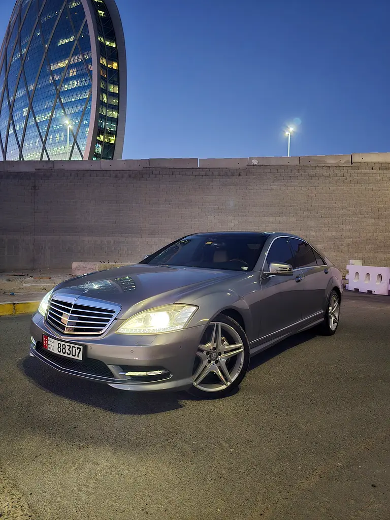 Mercedes-Benz S-Class 2010 — photo 1 of 17