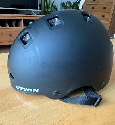BTwin matte black bike helmet - Teen