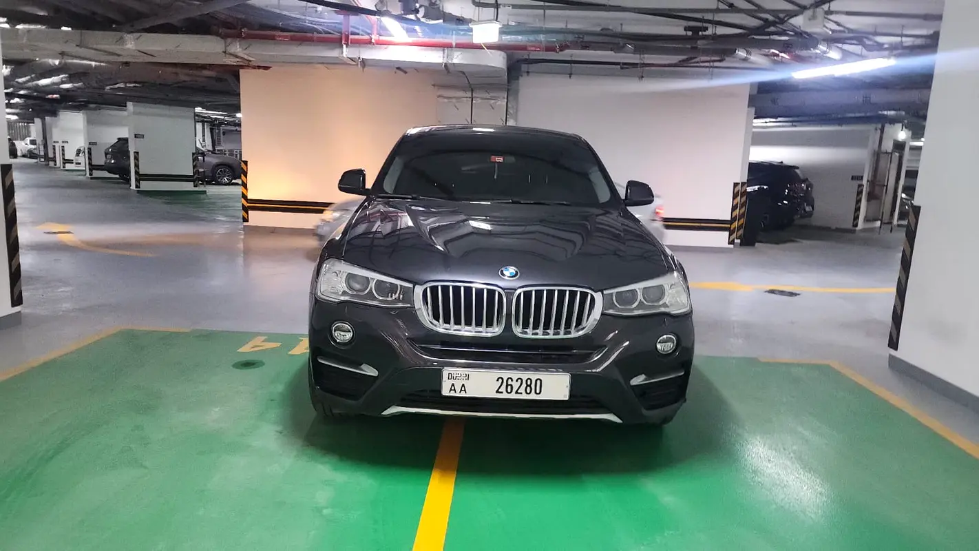 BMW X4 2016 — photo 1 of 8