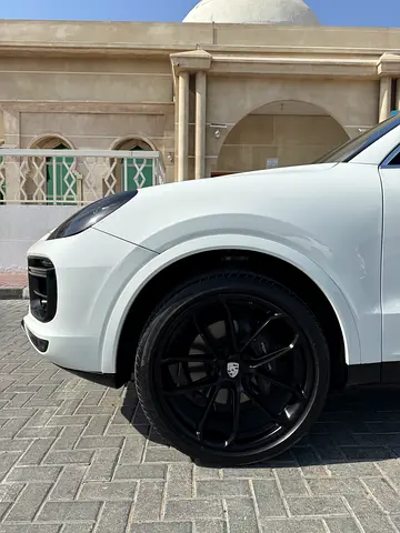 صورة 7 لـ 2020 Porsche CAYENNE