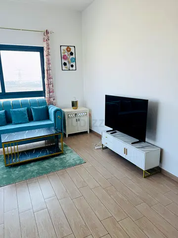 Distress deal | 3 Bedroom apartment | Furnished | Chiller Free | Close Metro | Direct from Owner