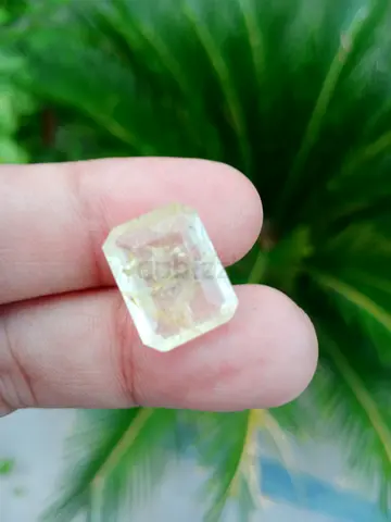 Natural Topaz Pukhraj stone