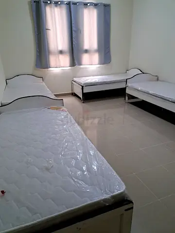 Executive bed space for gents available