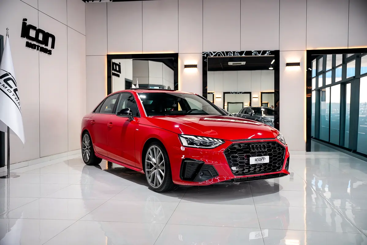 Audi A4 2023 — photo 1 of 20