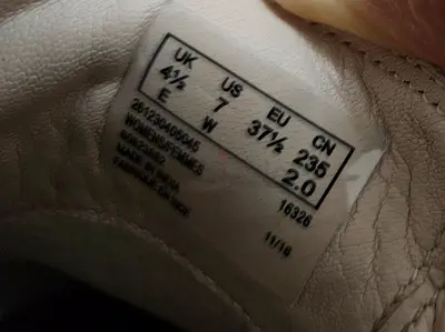 Ladies shoe