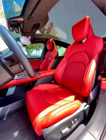 صورة 13 لـ 2025 Xiaomi SU7