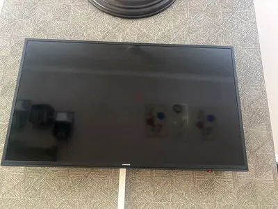 Samsung 43-inch Wall-Mounted LED TV - Good Working Condition