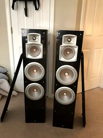 Yamaha NS-777 3-Way Floor Standing Speaker