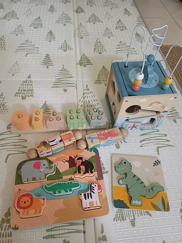 Wooden baby toy set