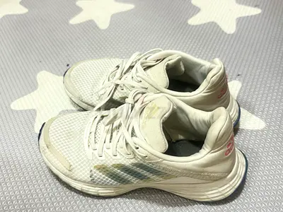Women’s footwear