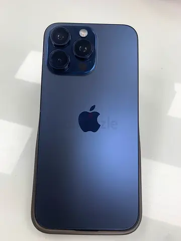 iPhone 15 Pro Max in Blue Titanium