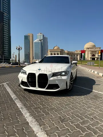 BMW 3-Series 330i 2019 American Specs - Excellent Condition