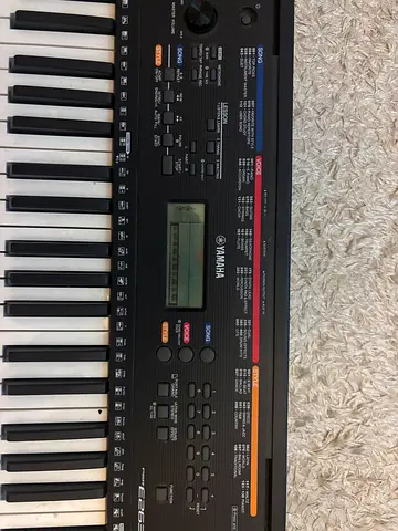 Yamaha Portatone E263 Electronic Keyboard - Good Working Condition